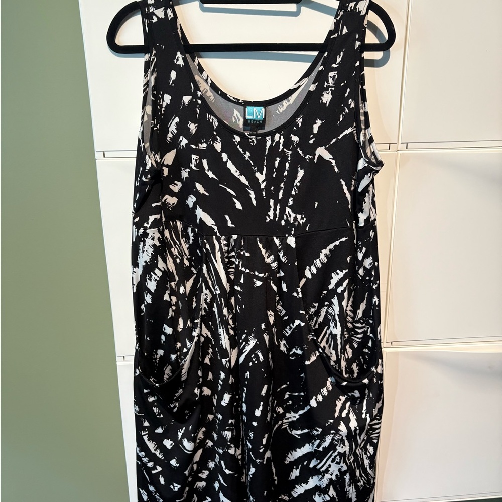 Black and White Patterned swimsuit cover